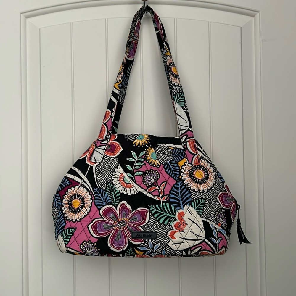 Vera Bradley Bag- like new!!!